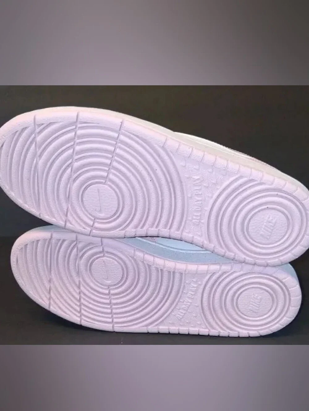 NEW Nike Borough Mid 2White/Pink DV5456-Big Kid 6.5Y == Women Size 8 Comfortbly